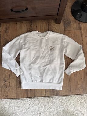 Lorna Jane Cream Crewneck Sweatshirt with Small Chest Logo